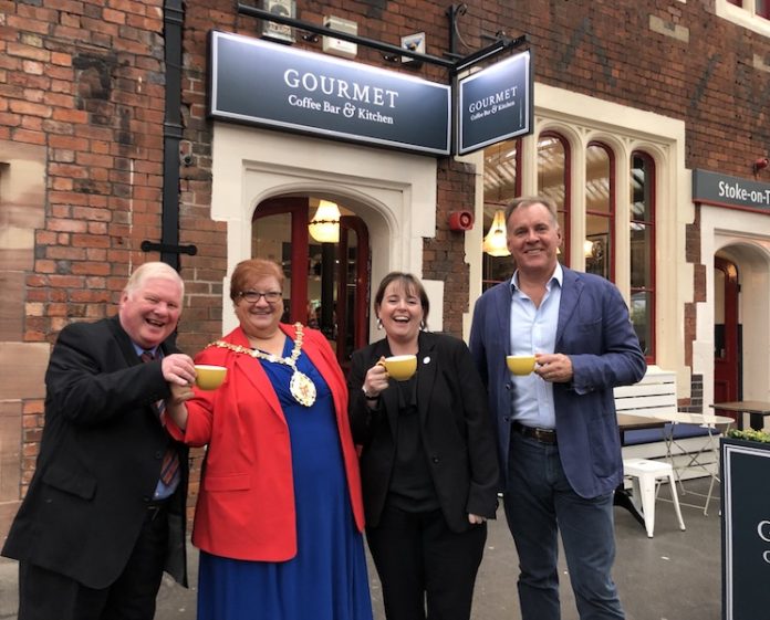 Cllr Brown, LM, consort Steve Copner and Nick Garnell Gourmet 101019 cllr-abi-brown.lord-mayor-jackie-barnes-steve-copner-gourmet-coffee-bar-at-stoke-station